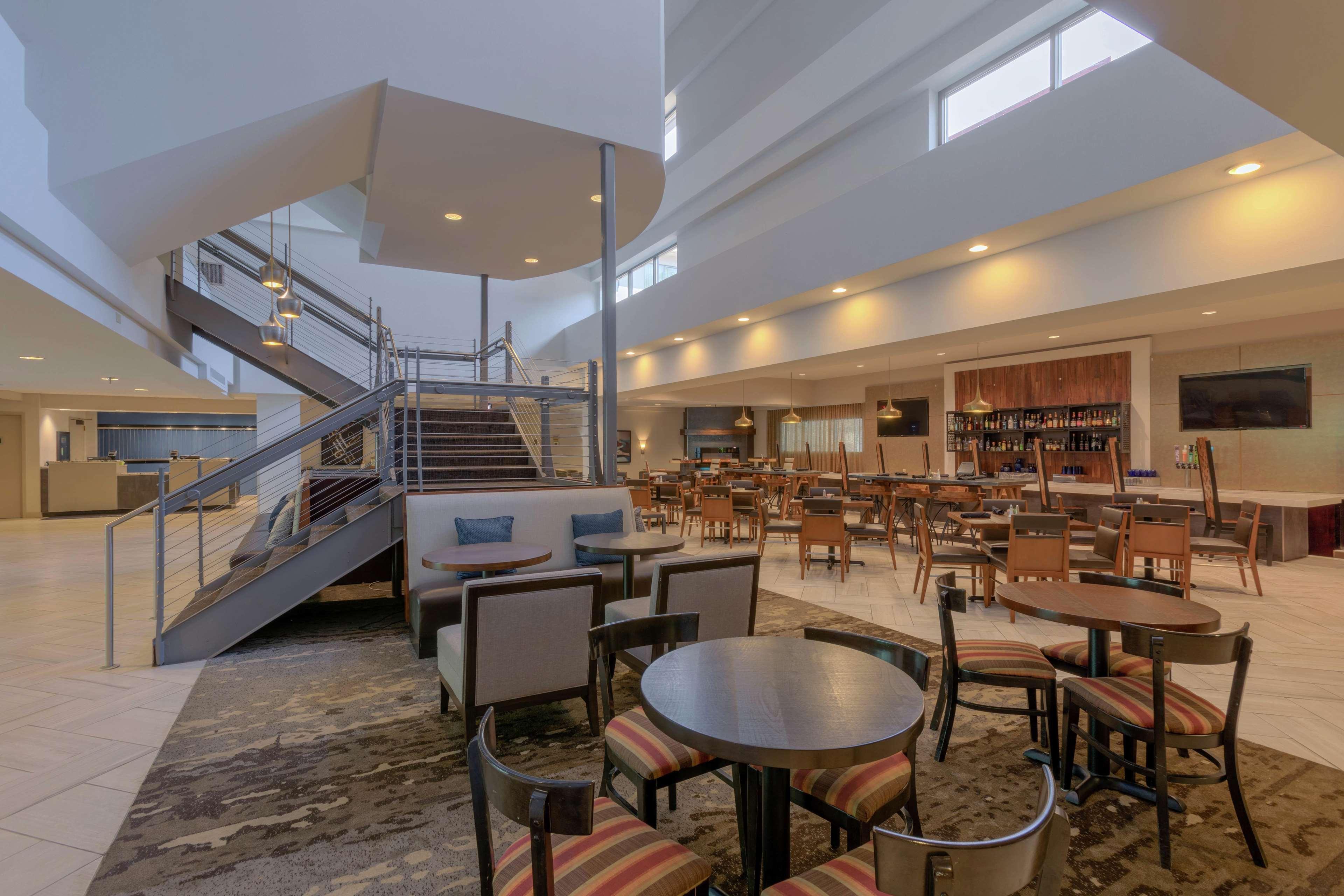 Doubletree Suites By Hilton Nashville Airport Exterior foto