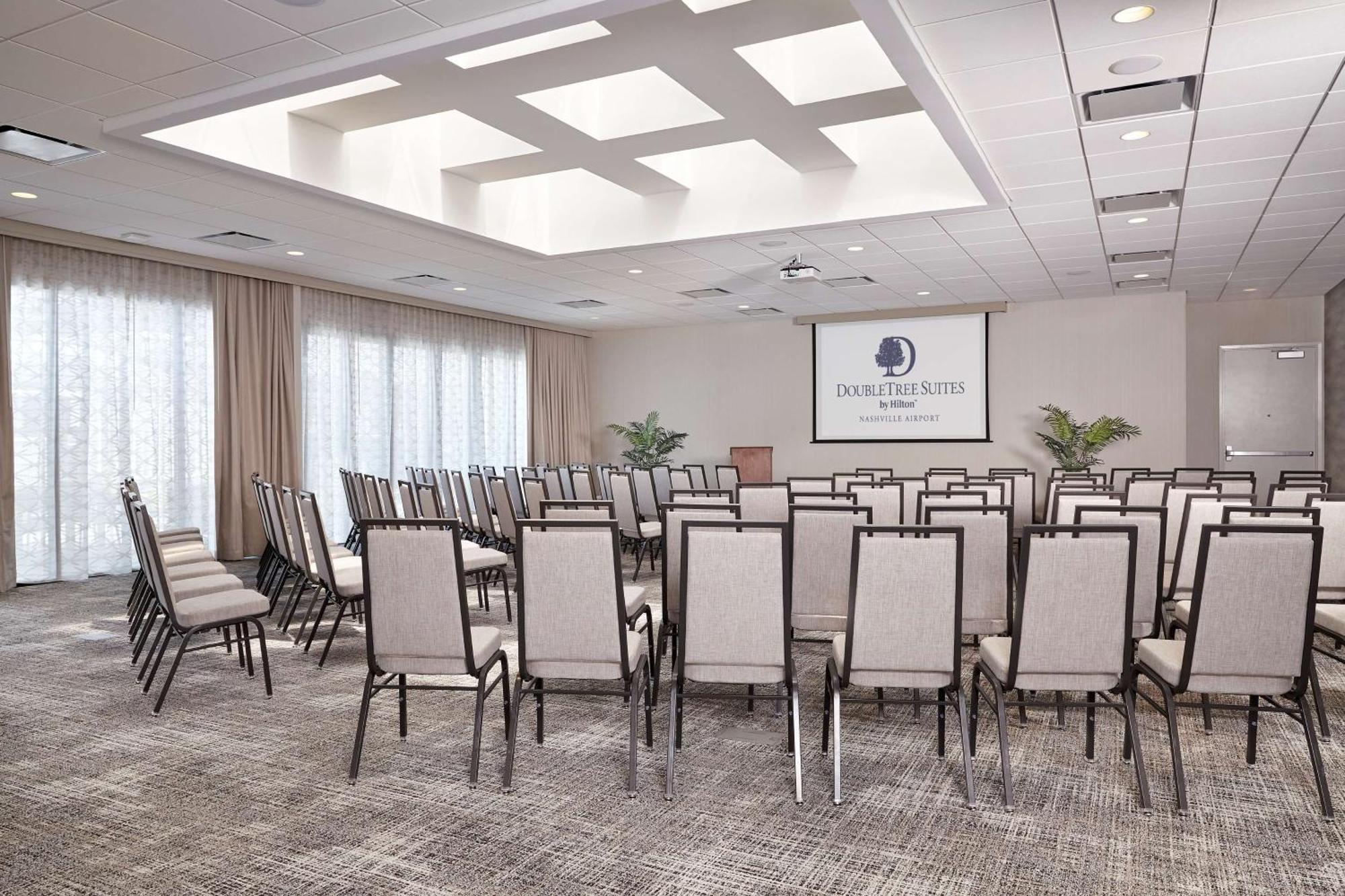 Doubletree Suites By Hilton Nashville Airport Exterior foto
